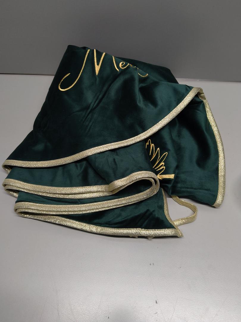 Tree Skirt Emerald Green Velvet Beaded Embroidered 48”