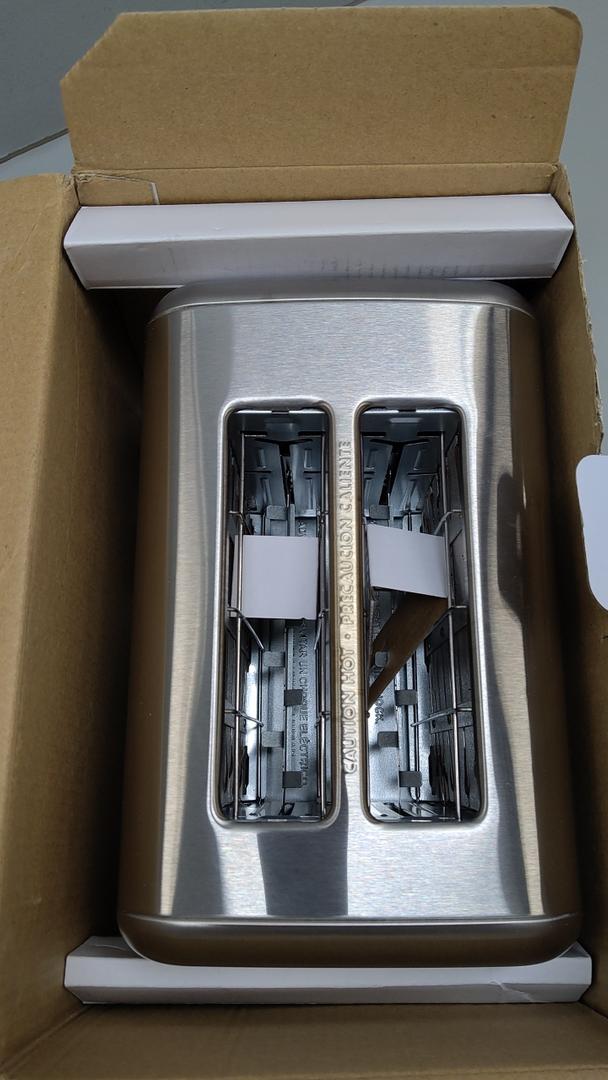 bella Stainless Steel 2 Slice Toaster with Extra Wide Slots & Removable Crumb Tray  6 Browning Options, Auto Shut Off & Reheat Function  Toast Bread, Bagel & Waffle used