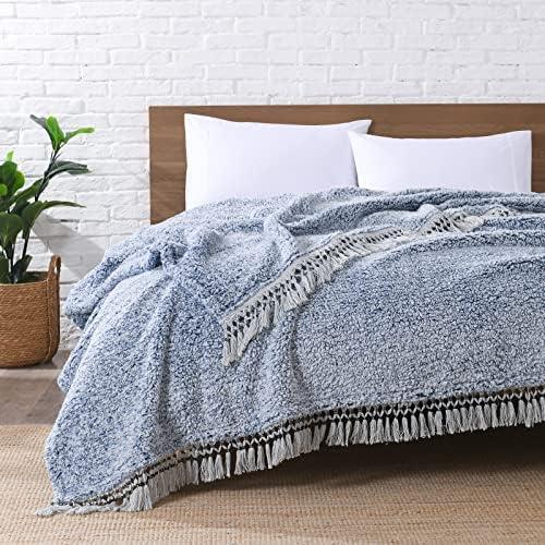 Ultra Soft Fleece Sherpa Blanket Queen Size,Lightweight Cozy Boho Bed Blanket with Decorative Tassel, Pattern Reversible, 2 Tones Ombre Blue, 90x90