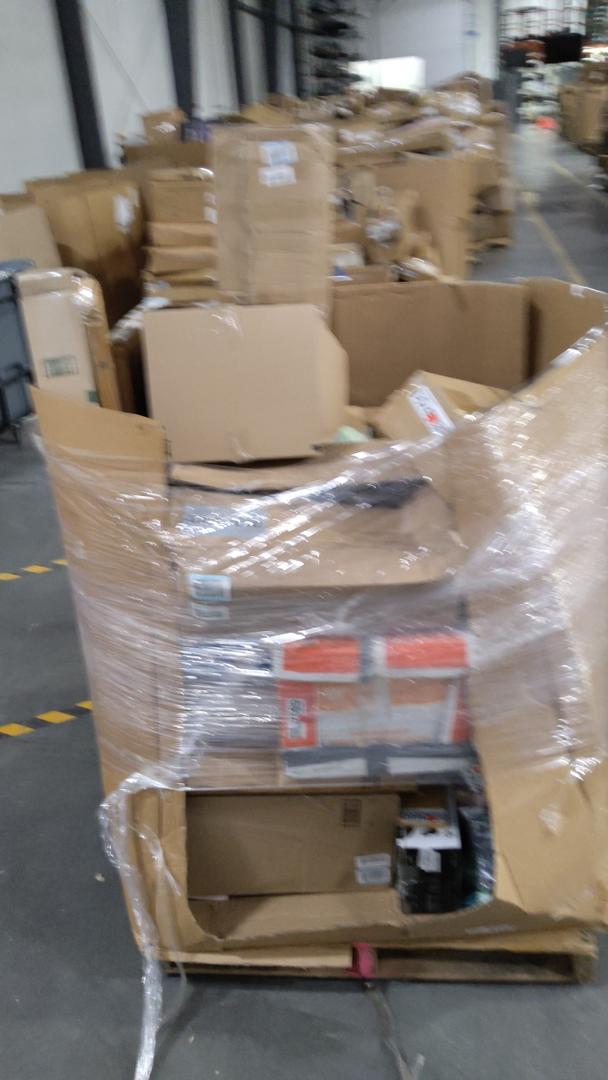 Pallet of Salvage Items 