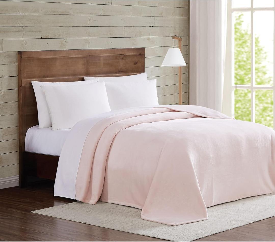 TRULY SOFT Velvet Plush Blush Polyester 1-Piece Twin XL Blanket, Solid Themed, for Men and Women, Oeko-TEX Certified Confidence