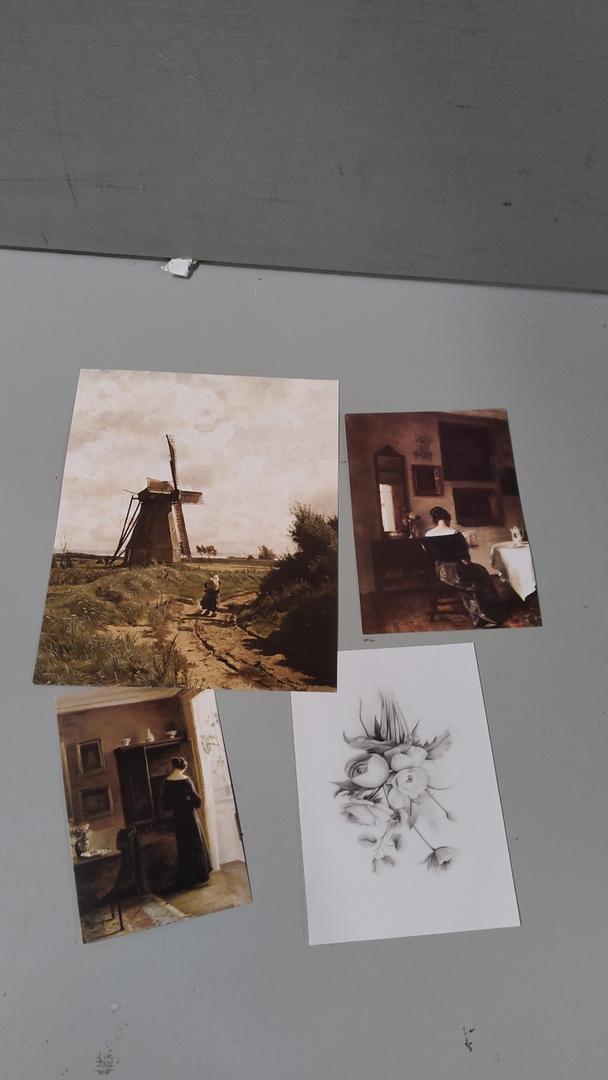 4 Paper Pictures
