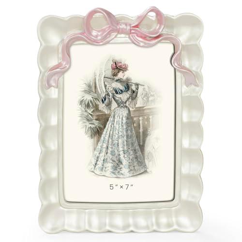GUOER Vintage 5x7 Picture Frame with Bow Antique Ornate Table Top and Wall Mounting Photo Frame with High Definition Glass Front for Home Decor, Photo Gallery, Art(5x7, Pearl White)