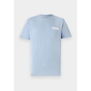 GUESS Boys' Short Sleeve T-Shirt, Size XXL