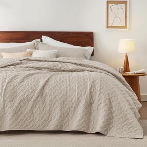 Bedsure Quilts Queen Size - Lightweight Bedspreads Queen Size with Basket Weave Pattern, Soft Quilt Bedding Set, Light Beige Comforter Set Coverlet for All Seasons with 2 Pillow Shams (90" x 96") | Skin-Friendly Soft, All-Season Comfort, Breathable, Lightweight, Machine Washable