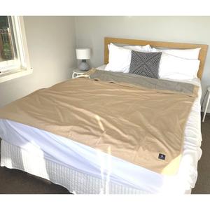 Radia Smart® EMF Shielding Bed Blanket, Large Blanket, Organic Cotton, Shielding Bed Sheet 57"x78"