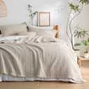 Bedsure Quilts Twin  Quilt Bedding Set Bedspread Coverlet Comforter, Lightweight Neutral Striped Bedding, 3-Piece Set with 84x65 Coverlet & 2 Pillow Shams, All-Season Soft Microfiber  