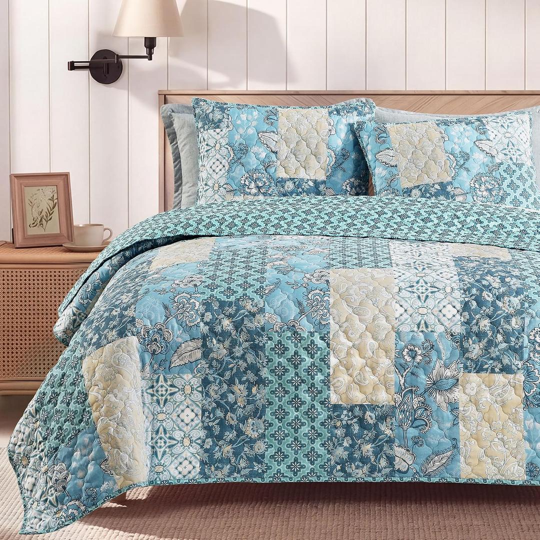 BLOOMHAVEN Quilt Set Queen Size, Patchwork Blue Tile Floral Quilt Sets, Reversible Bedspread Lightweight and Breathable for All Seasons, Soft Quilted Bedspread with 2 Pillow Shams