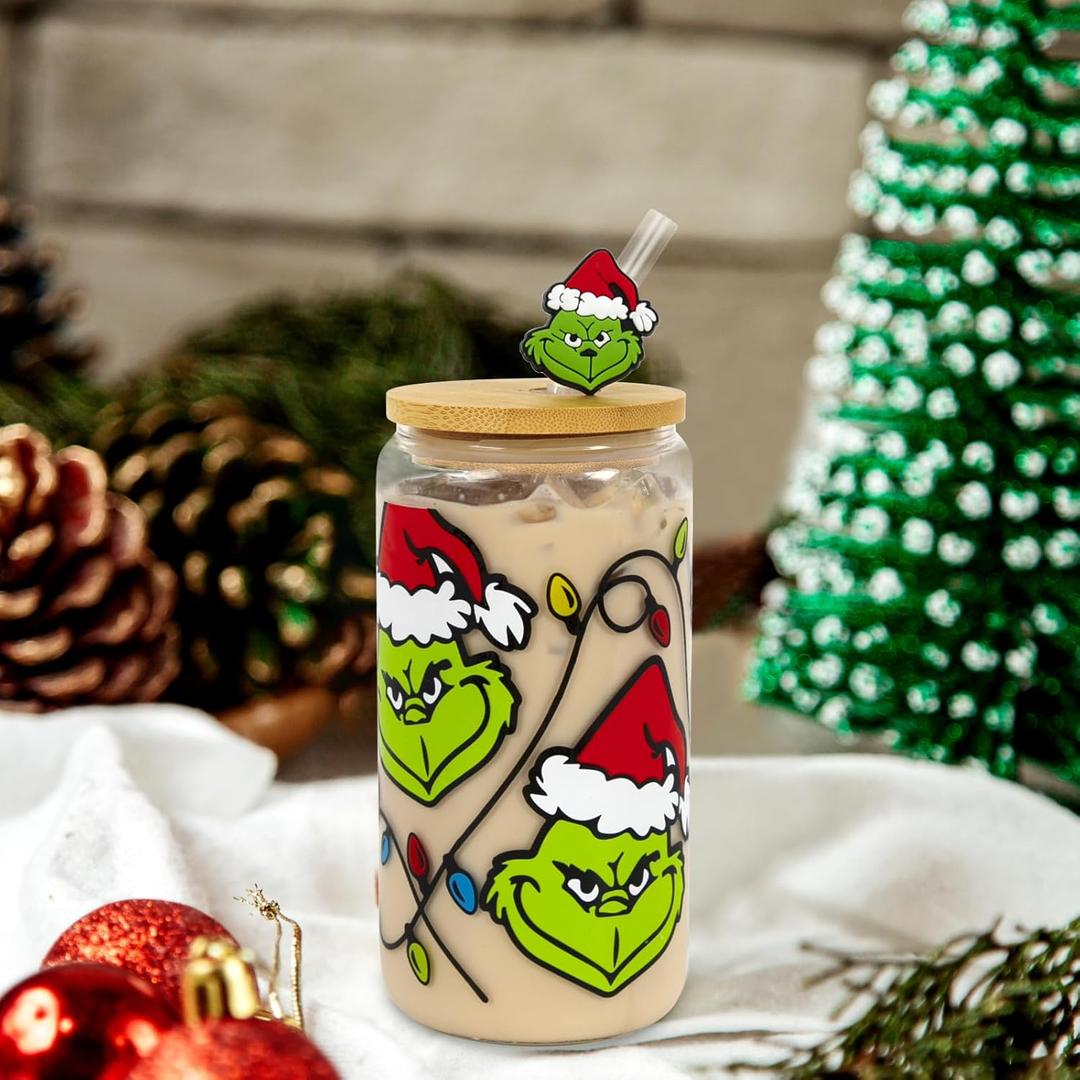 Dyatgerttide Christmas Glass Can Cup, 18oz Holiday Iced Coffee Cup with Lid and Straw, Beer Can Glass, Christmas Gift for Friend and Family