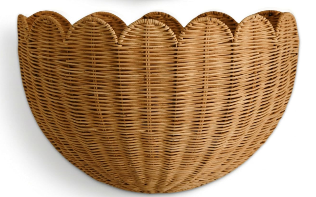 Scalloped Wicker Wall Basket - Rattan Hanging Storage Organizer, Decorative Basket for Nursery, Bathroom, Front Door, Perfect for Flowers, Mail, Toys