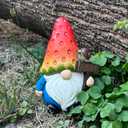 Etlemonde Strawberry Gnome Garden Decor Statue Cute Outdoor Statue Ideal Gnome Decoration Gift for Gardens, Patios, and Lawns