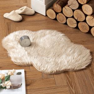 MIULEE Fluffy Rug Soft Shaggy Faux Fur Area Rug Luxury Plush Cloud Shape Carpet for Bedroom Living Room Sofa Chair 2 x 3 Feet, Beige