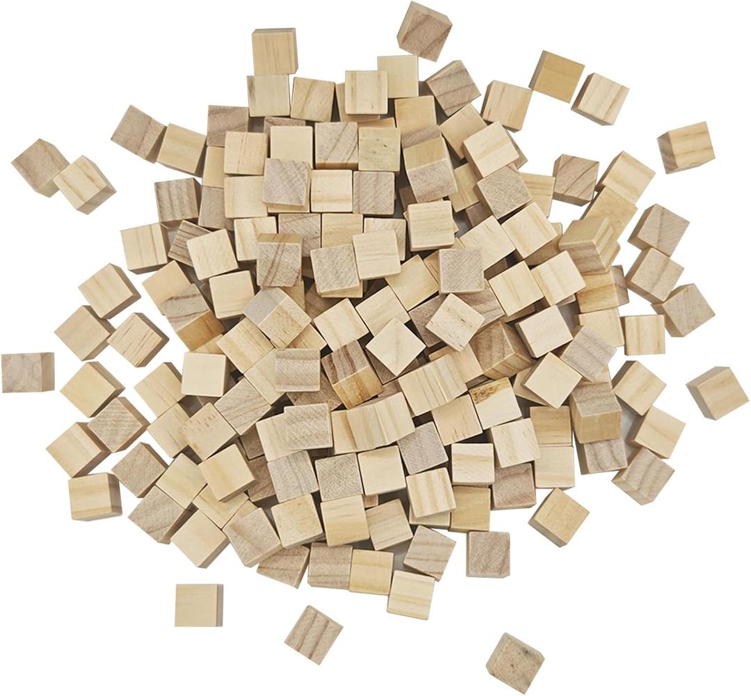 MUXGOA 200 Pcs Unfinished Wood Cubes,1/2 inch Wooden Blocks for Crafting,Small Wood Cubes for Crafts Making & DIY Projects & Decor