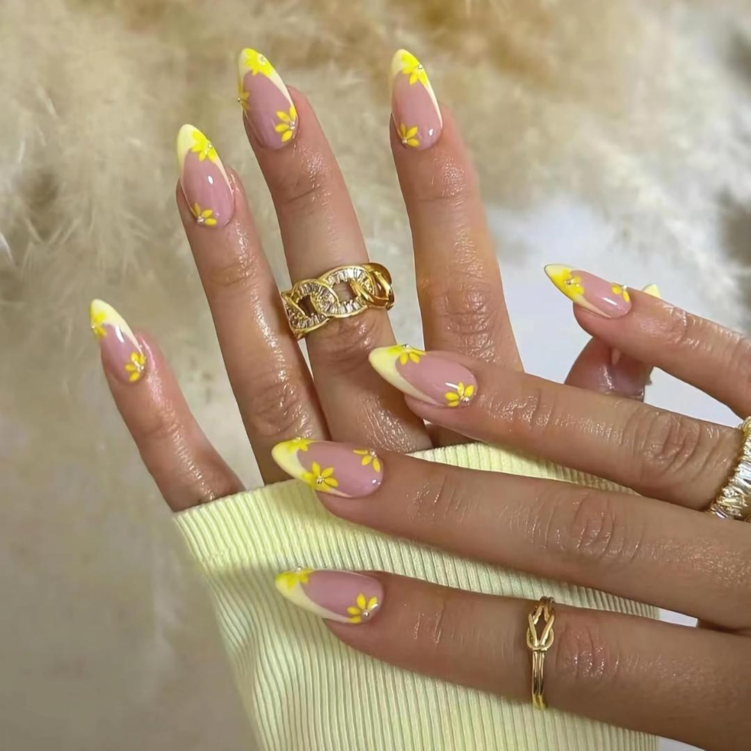 Almond Press on False Nails Medium Fake Nails Yellow Summer French Tip Glue ons Acrylic Nails Daisy Pearl Design 24Pcs Stiletto