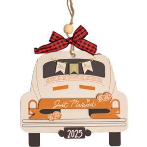 2 x 2025 Just Married Ornament, Mr and Mrs Wedding Gifts for Couples, Wooden Hanging Newlywed Decoration, Bride and Groom First Christmas Married Ornament, Bridal Shower Gift (Orange 2025)