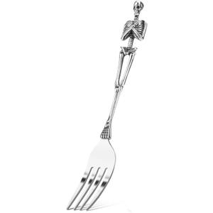 Dinner Fork, Premium Stainless Steel Dinner Forks, Handmade, Dishwasher Safe (Silver), Use for Home, Kitchen or Restaurant, or Halloween Decorations (1 pcs fork)