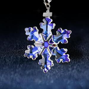 2023 Snowflake Crystal Christmas Ornaments Elegant Decor for Winter New Year Holiday Christmas Star Hanging Pendant Decor with Gift Box, Count of 2