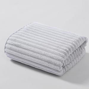 28X56 Inches Premium Bath Towel, Durable Microfiber Coral Velvet Highly Absorbent Towels - Multipurpose Use as Bath Fitness, Bathroom, Shower, Sports, Yoga Towel（Light Grey）