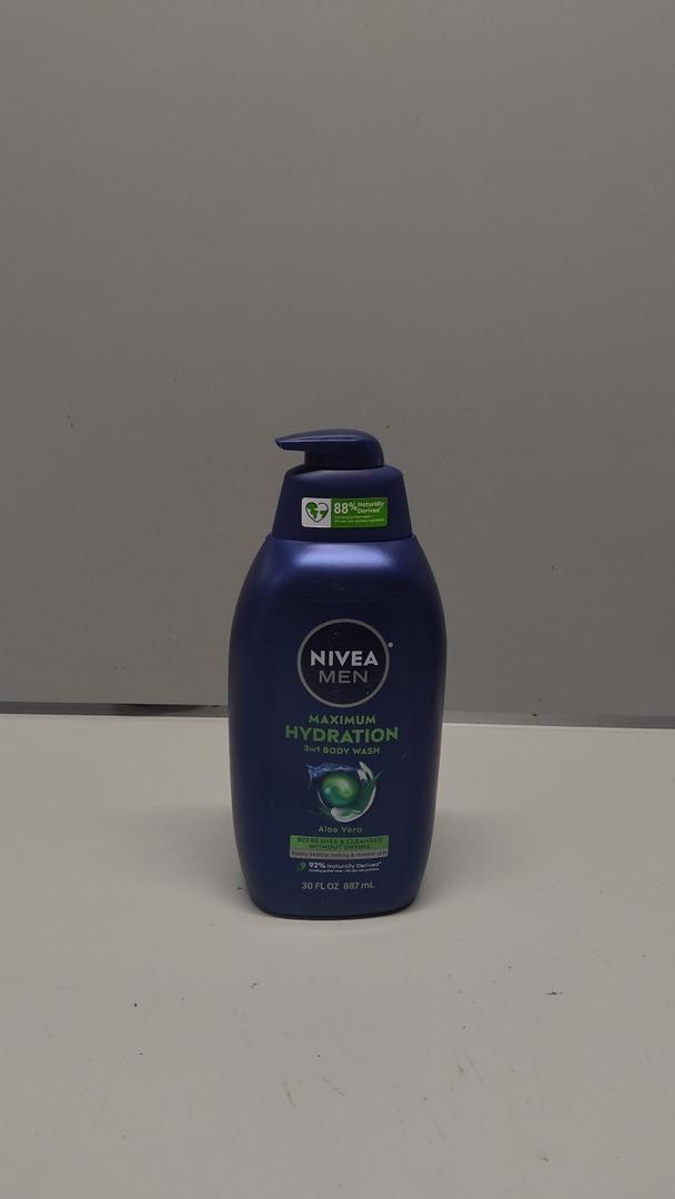 Nivea Men Maximum Hydration Body Wash for Dry Skin, Aloe Vera Enriched, 3in1 Moisturizing Body Wash, Face and Hair, Paraben Free, Vegan Formula, 30 Fl Oz Bottle