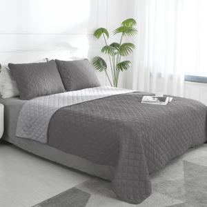 Easy-Going Reversible Quilt Set with 1 Quilt and 1 Pillow Shams, Soft Bed Quilt Cover, Water Resistant Lightweight Microfiber Bedspread, Stain Resistant, Gray/Light, Gray, Size: Full/Queen (88''x92'')