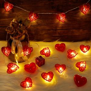 Happy Trees Valentines tring Lights, 10 FT 20 LED Heart Shape String Light, Fairy Lights Battery Operated Timer, Valentines Garland Valentine Decor for Indoor Outdoor Wedding Anniversary Holiday Party (Red)