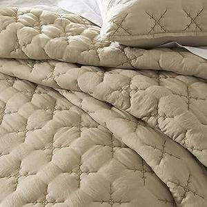 BedSpread with 1 Pillowcase Beige 230" x 168" BedSpread with 1 Pillowcase Beige 230" x 168"