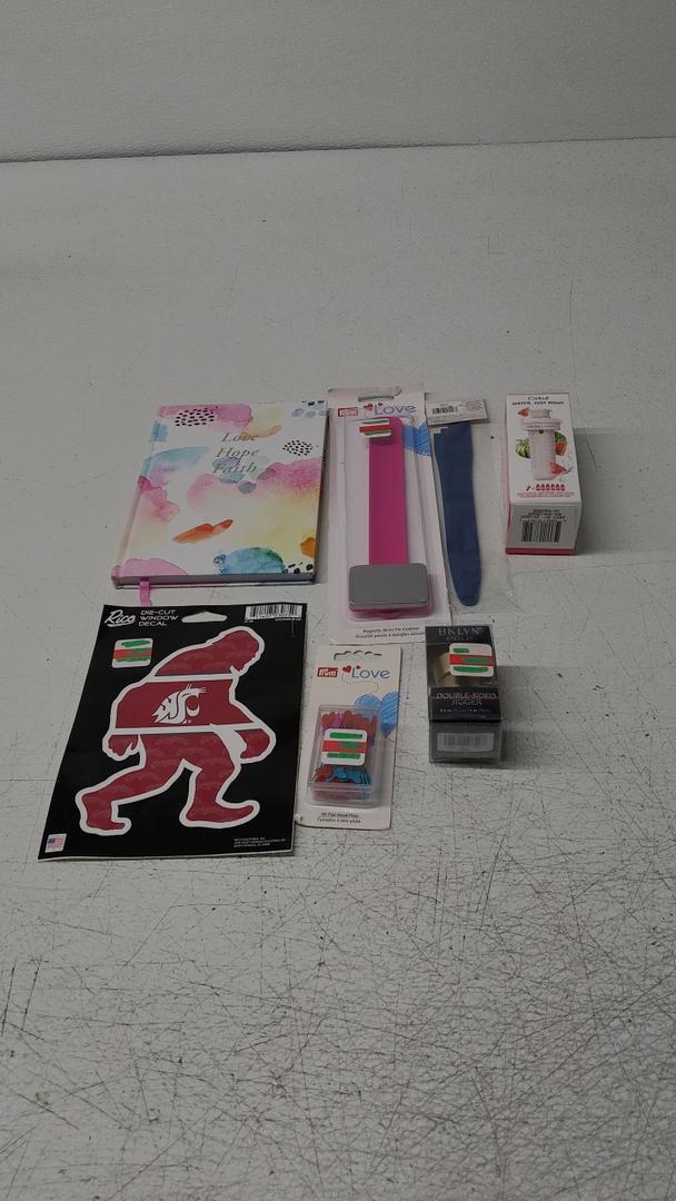 Set of 7 Different Accessories 