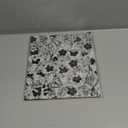 150pcs Summer Black and White Floral Wax Paper Sheets Sandwich Wrapping Paper, Greaseproof Wrap Parchment Papers Air Fryer Disposable Liner Food Basket Liners for Outdoor Picnic, 25*22cm