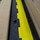 VEVOR Cable Protector Ramp, 5 Packs 2 Channels Speed Bump, Rubber Modular Humps Rated 11000 LBS Load Capacity, Protective Wire Cord Ramp Driveway Rubber Traffic Speed Bumps Cable Protector