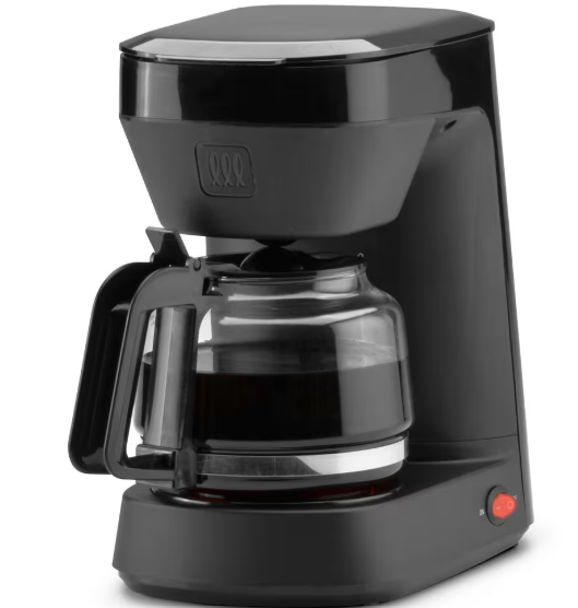 Toastmaster 5-Cup Drip Coffee Maker in Black