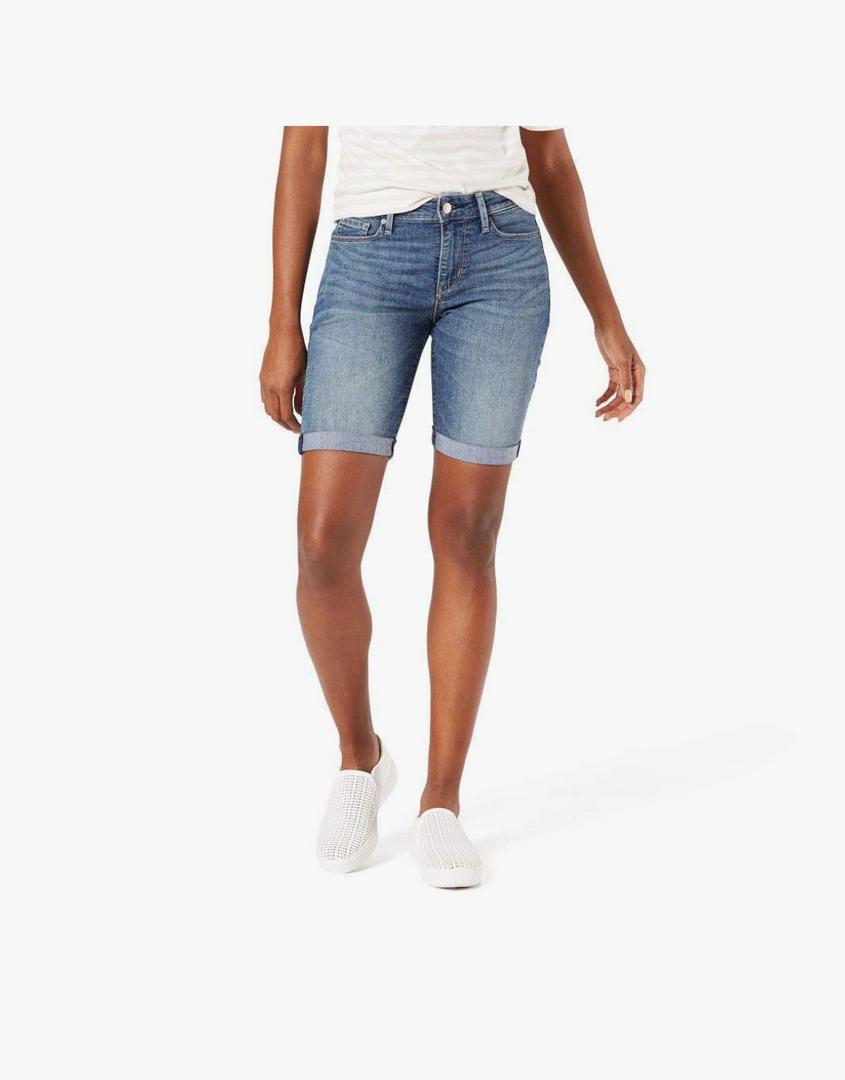 Levi Strauss Signature Gold Women's Mid-Rise Bermuda Shorts Stretch Denim (Standard and Plus) 32W