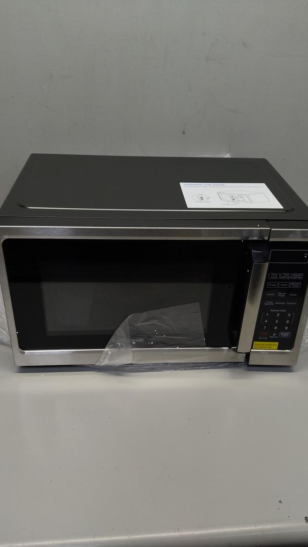 Farberware Countertop Microwave 900 Watts, 0.9 Cu. Ft. - Microwave Oven With LED Lighting and Child Lock - Perfect for Apartments and Dorms - Easy Clean Stainless Steel