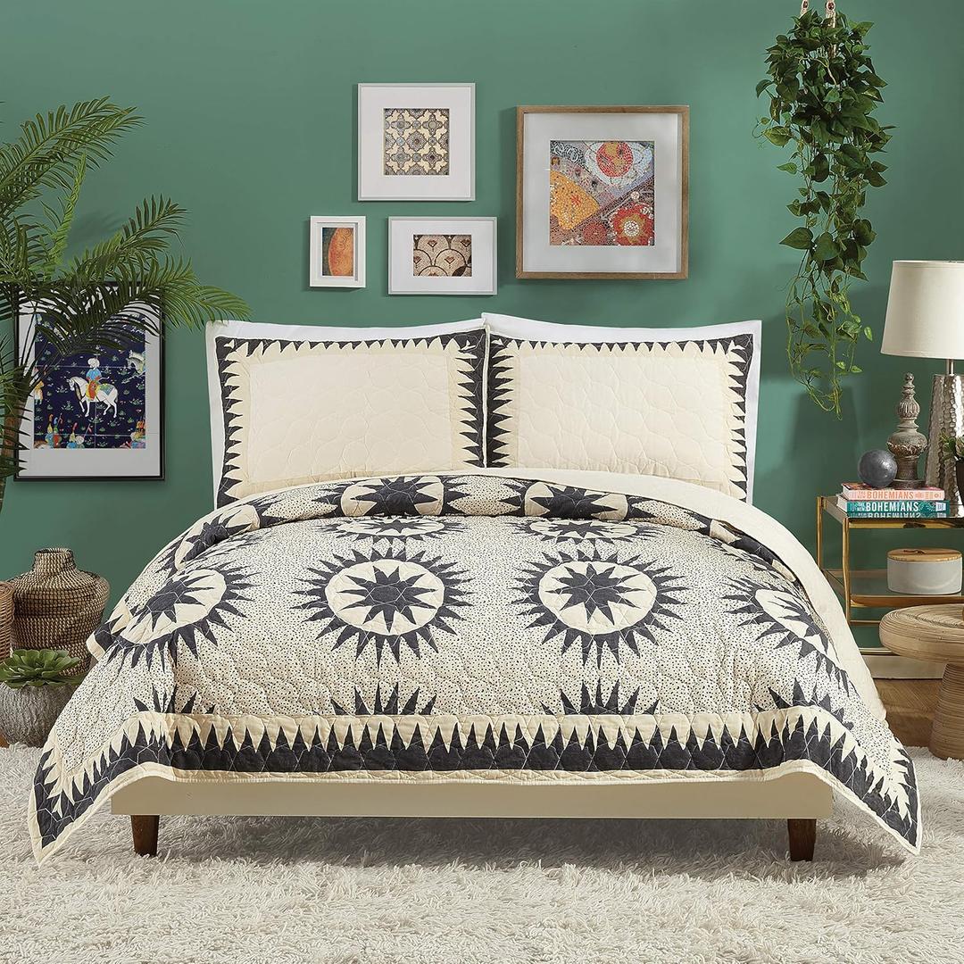 Soleil 3-Piece Quilt Set by Jungalow - Lightweight Coverlet Set, Quilted Bedding Set with Shams, All Seasons, Full Queen Size, Black/Cream