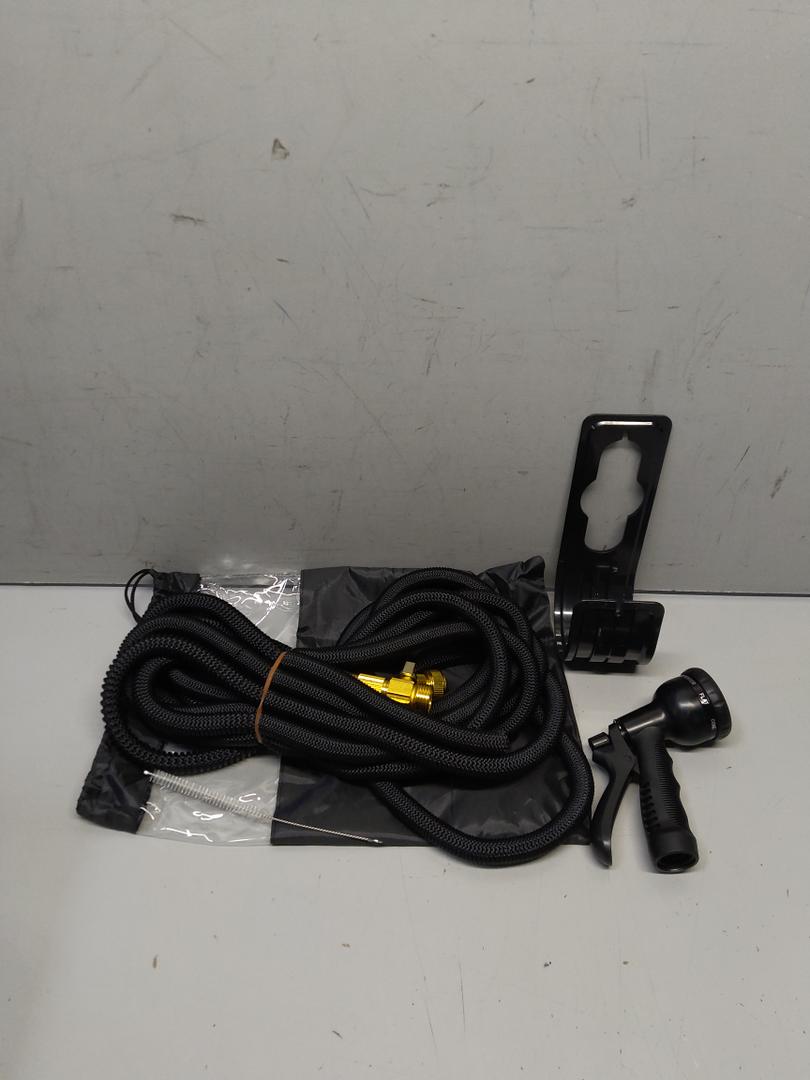 Retractable Garden Hose with Sprayer and Hose Holder, 10', Black