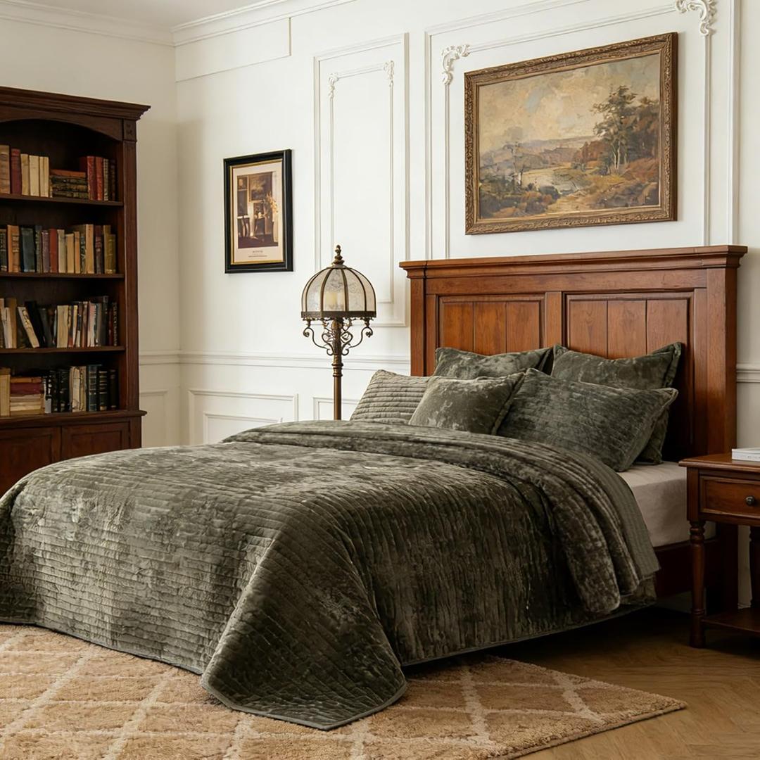 3 Pieces Luxurious Velvet Oversized King Quilt Bedding Set 120x128 Striped Bedspread Coverlet Quilted Set with 2 Pillow Shams 20x36 Ultra Soft Comforter for All Season, Army Green | Luxury Cozy, Pet Friendly, Breathable, no pilling, for sensitive skin, Soft Microfiber