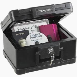 Fire Rated Chest Safe, with Key 18.3 lb, 0.15 cu ft, Steel