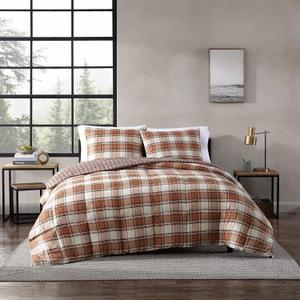 Eddie Bauer - Queen Comforter Set, Soft & Reversible Alt Down Bedding, Medium Weight for Year Round Comfort, 3 Piece Bed Set with Matching Shams (Edgewood Red)
