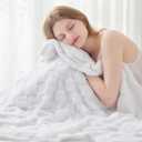 NEWCOSPLAY Super Soft Throw Blanket White Premium Silky Flannel Fleece 3D Checkered Lightweight Bed Blanket All Season Use (White Checkered, Throw(50"x70"))