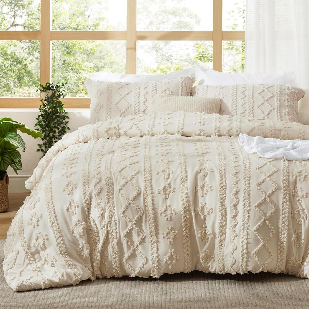 Bedsure Tufted Boho Comforter Set Queen Size - Beige Boho Bed Set, GentleSoft 3 Pieces Farmhouse Shabby Chic Embroidery Bedding, Gifts for Woman, Soft Jacquard Queen Comforter for All Seasons (01 - Beige - Elegant)