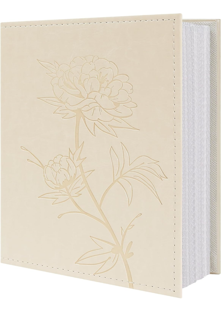 Vienrose Photo Album 200 4×6 Photos Vegan Leather Cover Photo Book Horizontal Pockets for 4×6 Large Capacity Picture Album for Family Wedding Baby Anniversary(200 Pockets Beige)