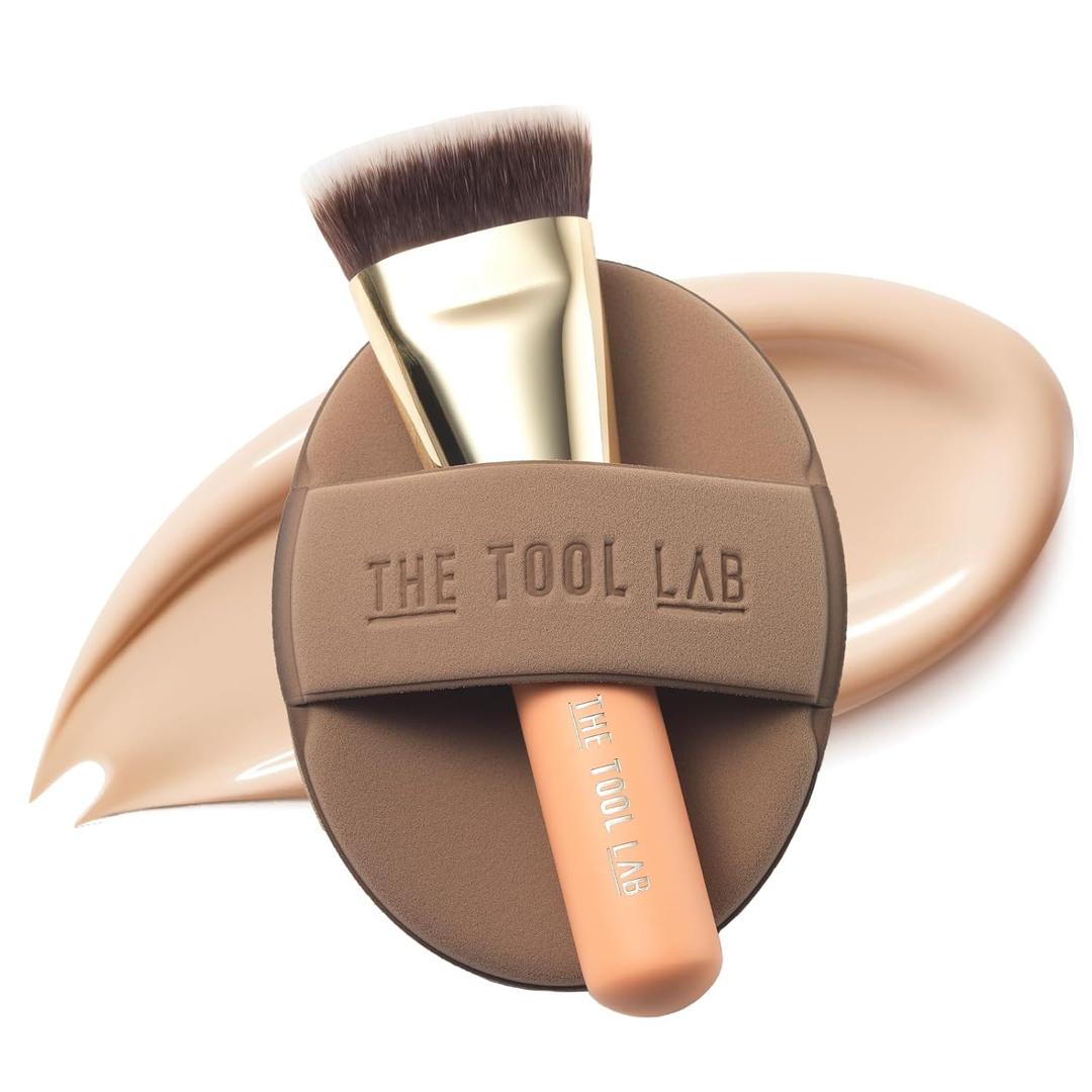 THE TOOL LAB All Day Fitting Duo (Glow type) - Premium Base Makeup Set for Liquid Cream Powder Foundation, Buffing Blending Face Brush, Sponge, Portable Case - 1.1" Flat Top Brush (Brown)