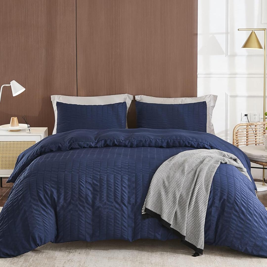 AveLom Navy Blue Duvet Cover King (104 x 90 inches), 3 Pieces (1 Duvet Cover + 2 Pillow Cases), Seersucker Textured Ultra Soft Washed Microfiber, Textured Duvet Cover with Zipper Closure, Corner Ties (King(104''x90''))