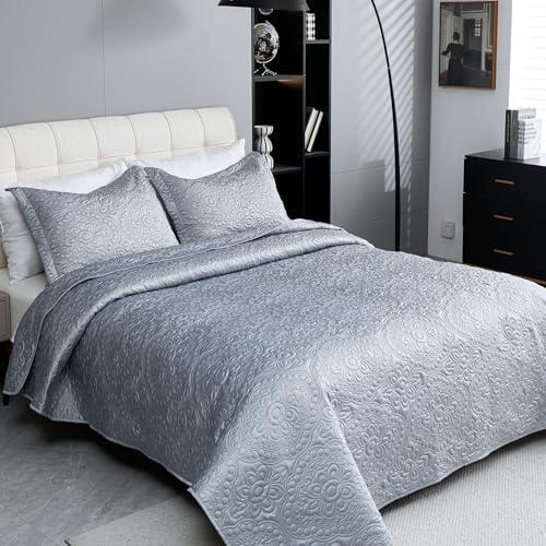 Cmfshape Floral Embroidery Quilt Set,3 Pieces Queen Quilt Bedding Set, Lightweight Soft Quilt Set for All Seasons, Reversible Bedspread Coverlet(Silvery Grey, 90"x90")