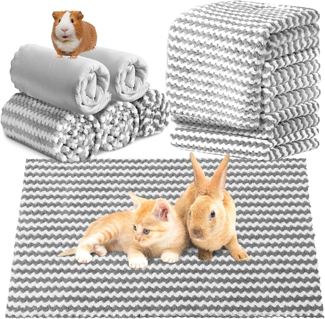 Hahafelt 5 Pcs Waterproof Guinea Pig Fleece Bedding Blankets Absorbent Guinea Pig Cage Liner Washable Small Animal Pee Pad Reusable Pet Blanket Wash Cloth Bedding Mat Pad(Gray,18 x 24 Inch)