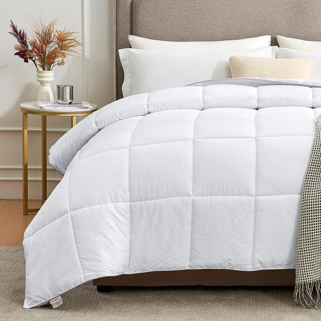 Homelike Moment Twin Comforter Duvet Insert - White Down Alternative Bed Comforter Twin Size, Lightweight Bedding Comforters Quilted Soft All Season with Coner Tabs White Square Embossed