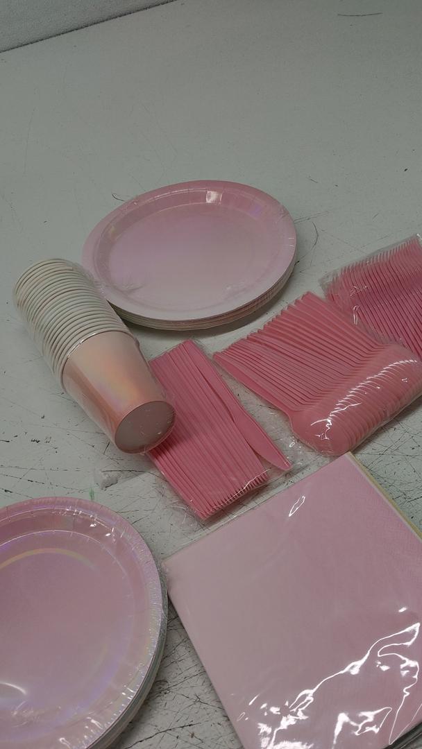 Dinnerware set, 25 Count 