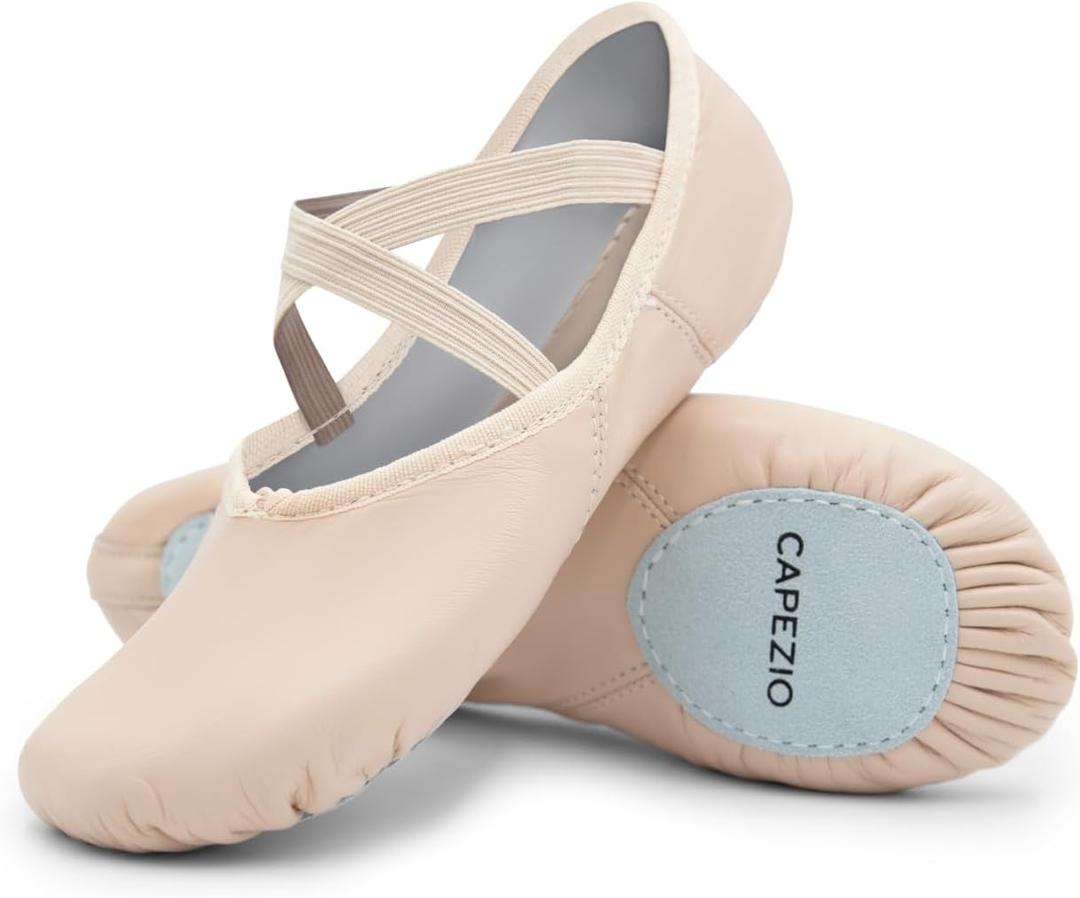 Capezio Women's 2027 Juliet Ballet Shoe (9.5 Wide, Light Pink)