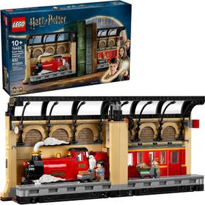 LEGO Harry Potter Book Nook: Hogwarts Express Building Set - Bedroom Shelf Decor for Boys, Girls, & Fans, Ages 10+ - Collectible Harry & Ron Minifigures - Gift for Christmas - 76450