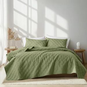 inron Quilt Set King Size, Green Microfiber Ultrasonic Cal King Bedspreads, Lightweight Breathable Coverlet, Modern Geometric Pattern Thin Bedding Set for All Season (1 Quilt, 2 Pillow Shams)