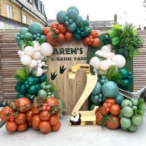 137Pcs Dinosaur Balloon Arch Garland Kit, Jurassic Themed Birthday Decorations with Green Blue Brown White Balloons, for Jungle Theme Party, Dino Balloon for Kids